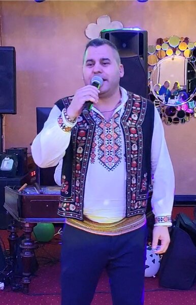 DJ si solist vocal nunta botez cununie aniversari petreceri private,